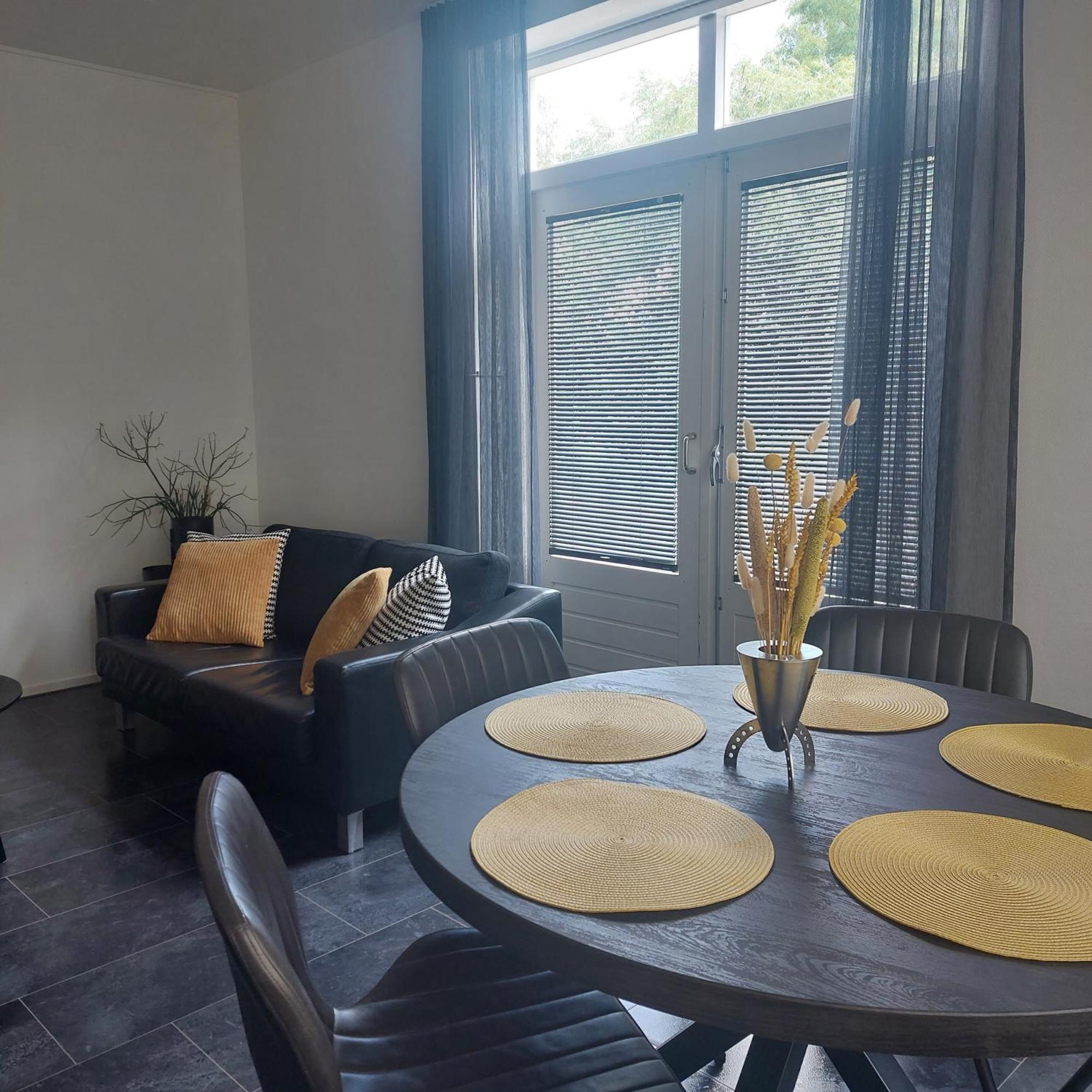 Hof Christina Vakantiewoningen Vrouwenpolder Esterno foto