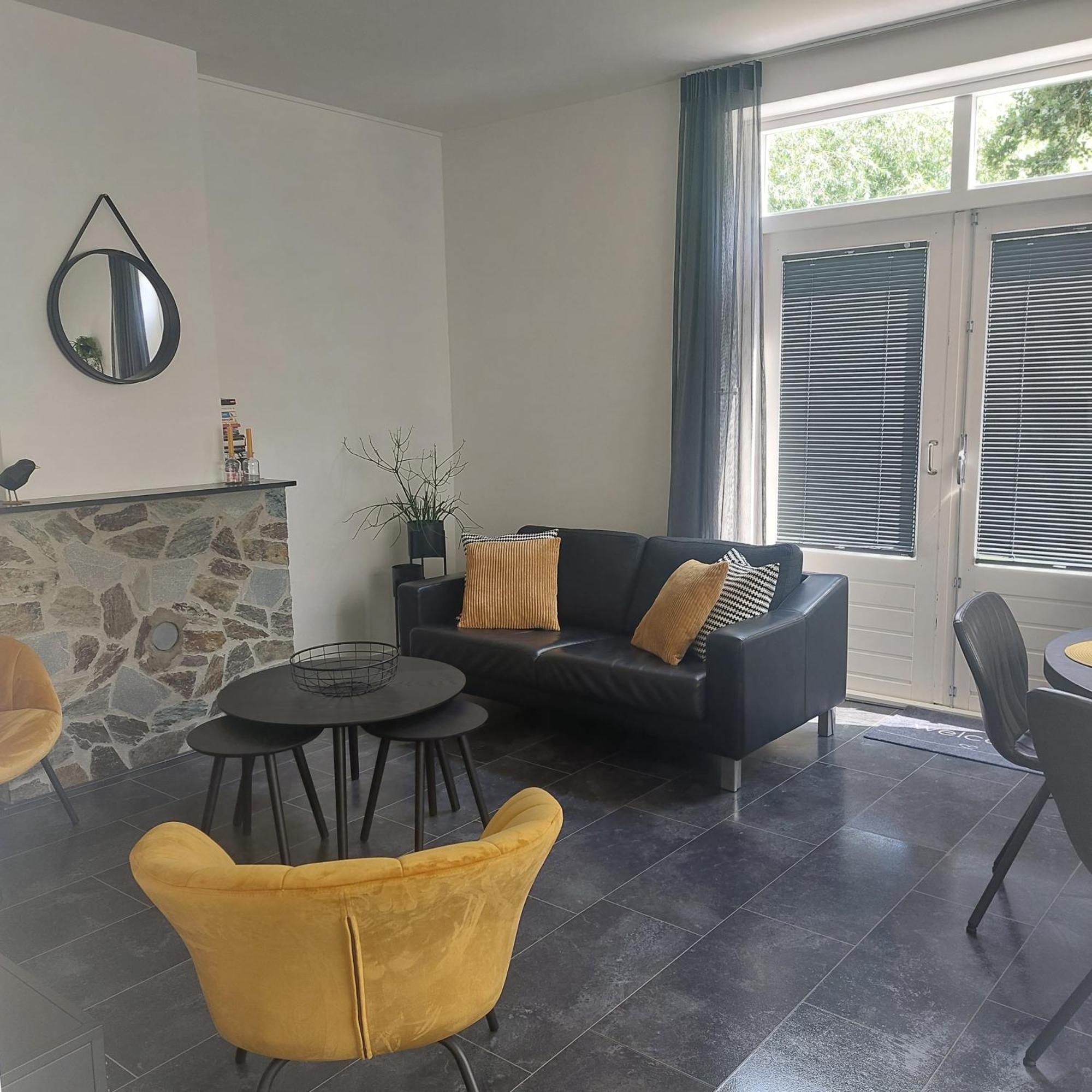 Hof Christina Vakantiewoningen Vrouwenpolder Esterno foto