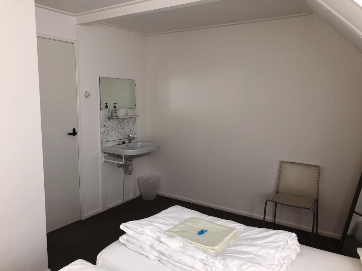 Hof Christina Vakantiewoningen Vrouwenpolder Esterno foto