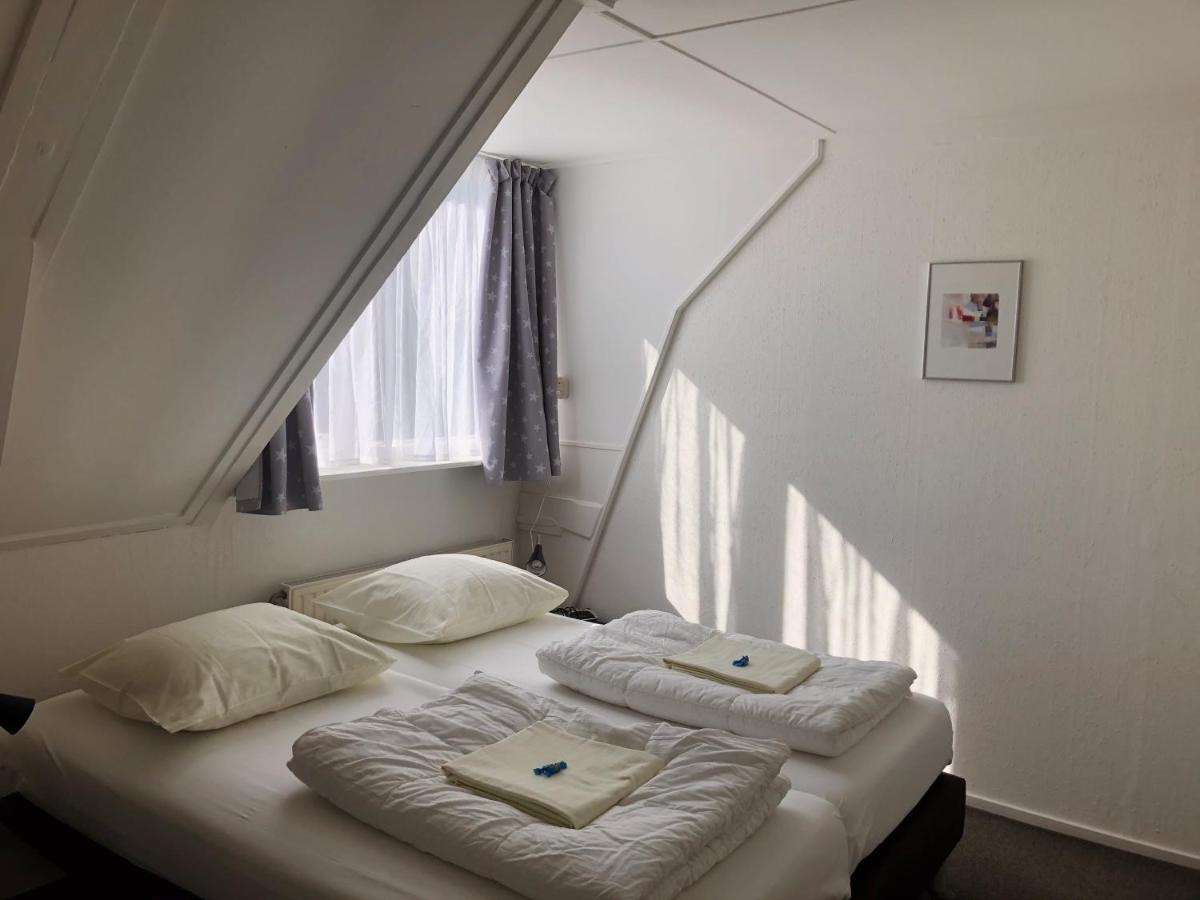 Hof Christina Vakantiewoningen Vrouwenpolder Esterno foto